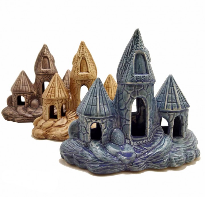 Замок з вежами